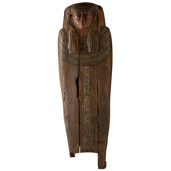 Egyptian mummy and sarcophagus – <em>creating wonder with an object from afar</em>