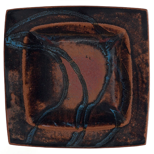 Platter by Les Blakebrough – <em>an influential ceramicist</em>